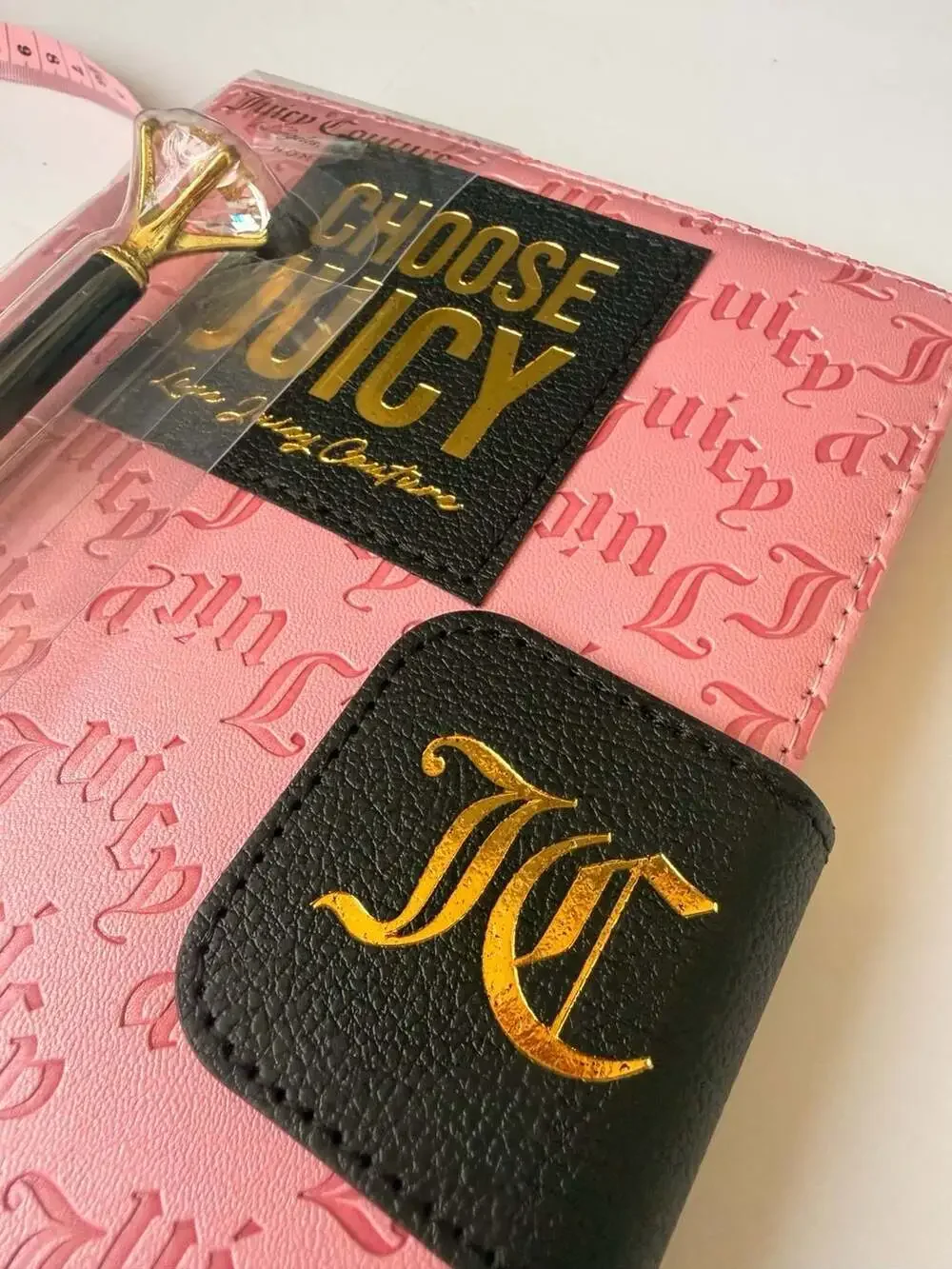 NWT Juicy Couture pink and black journal with diamond-topped pen. GOLD